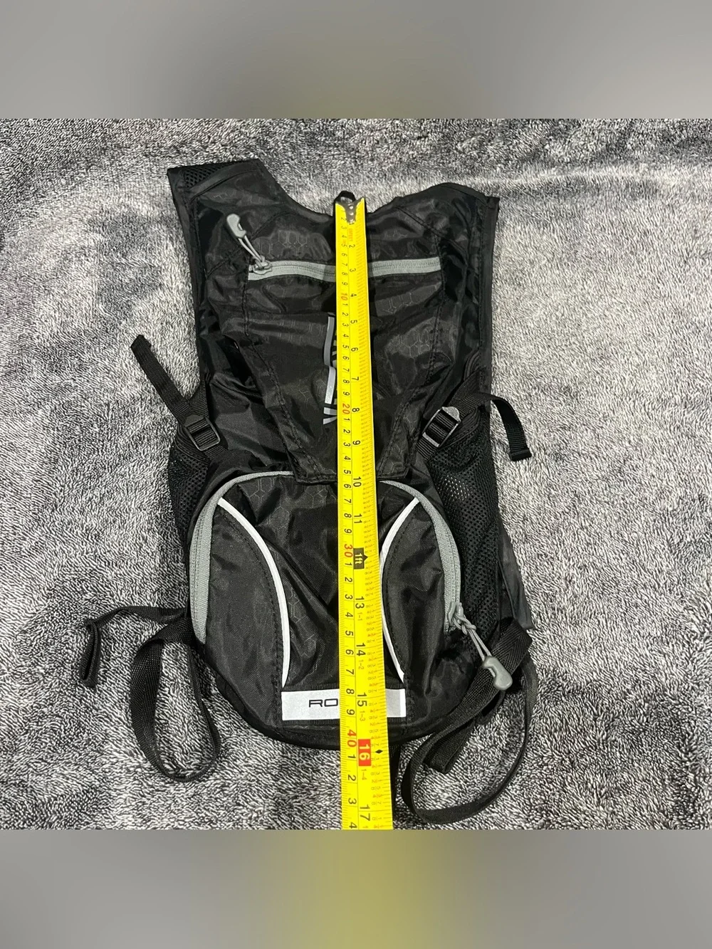 CamelBak Rogue Hydration Pack, Black/Graphite, Water, Hiking